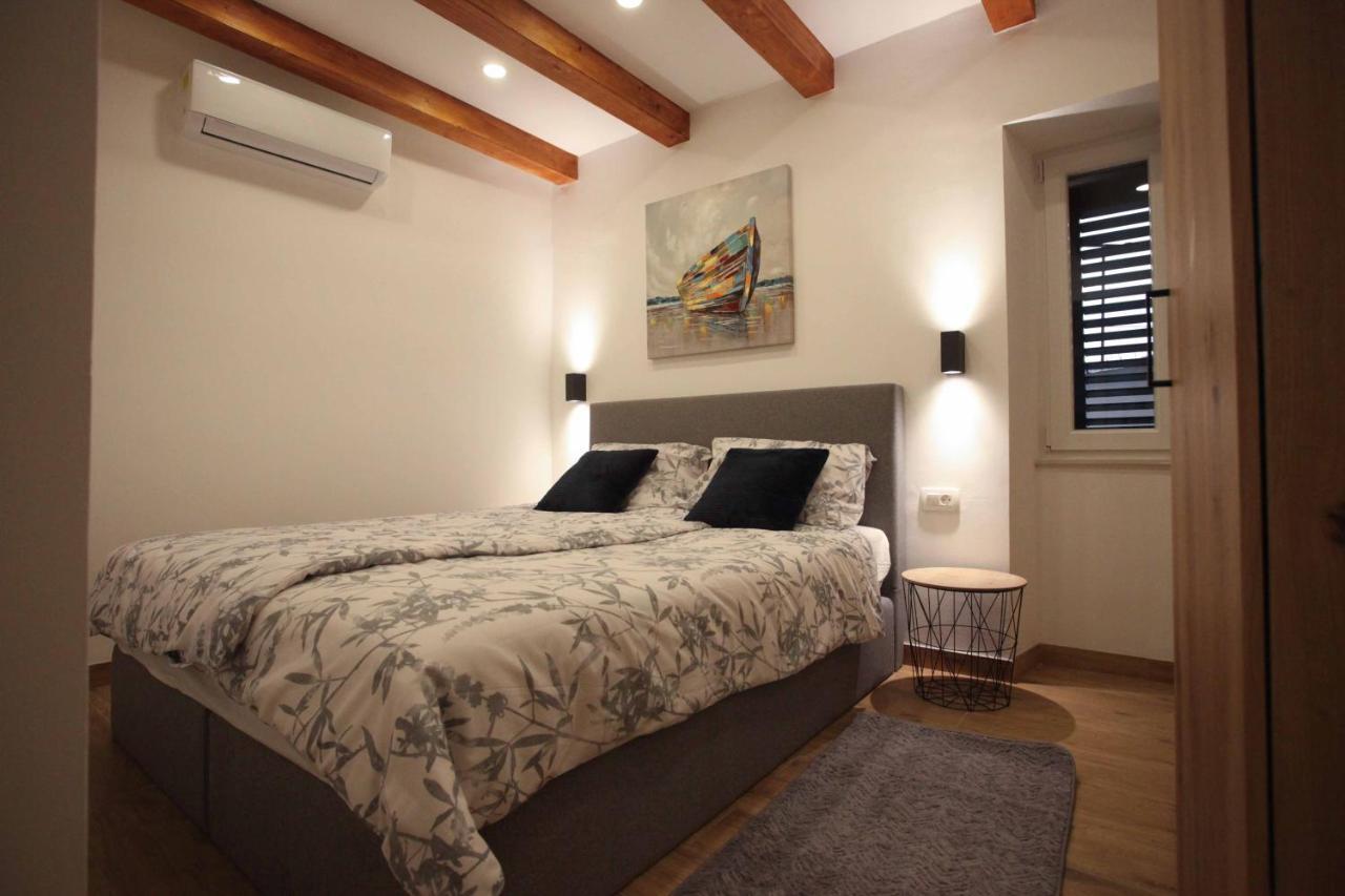 New Split Central Apartments Jakov & Niko Bagian luar foto